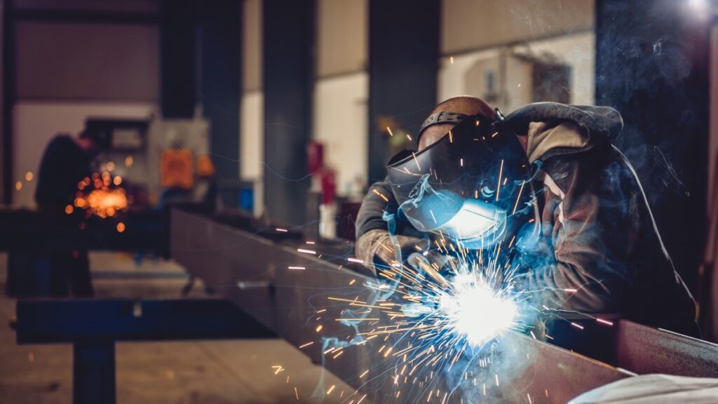 Lavoro in America: boom di assunzioni, ma i laureati restano esclusi