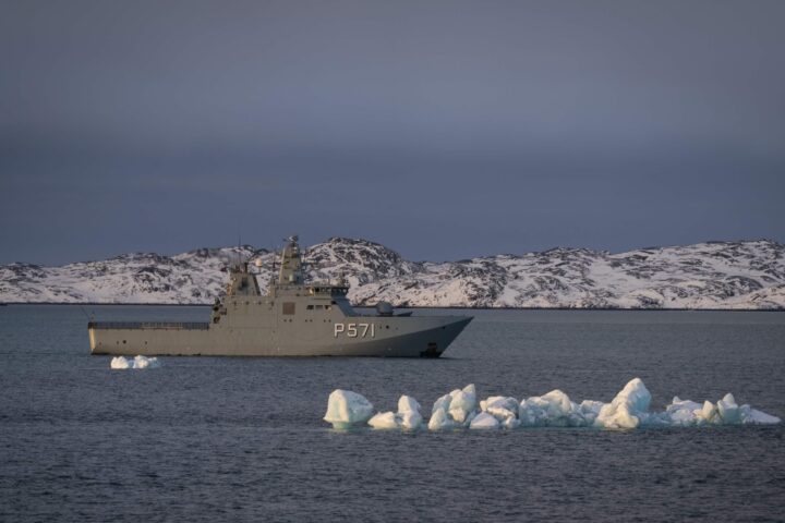 Le azioni di Trump in Groenlandia minacciano la Nato mentre Putin osserva con interesse