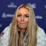 Lindsey Vonn annuncia la partecipazione alle Olimpiadi di Milano Cortina nonostante l'infortunio al ginocchio