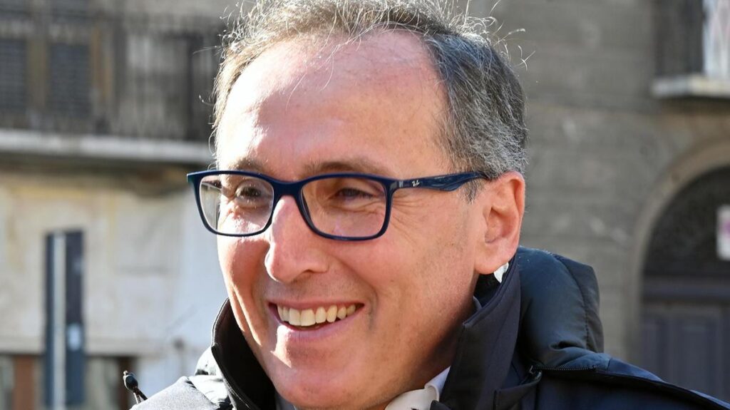 L'opposizione si unisce contro le restrizioni al diritto di manifestare