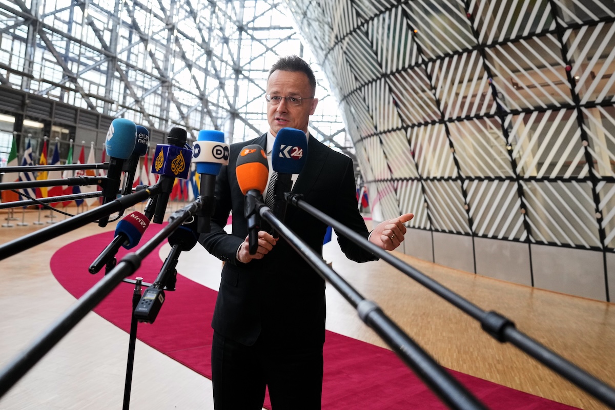 L’Ungheria blocca nuove sanzioni europee contro la Russia e un prestito per l’Ucraina