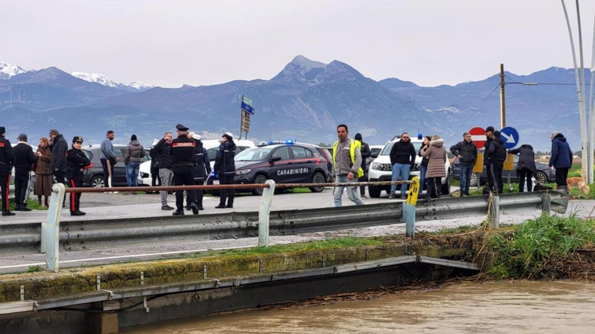 Maltempo in Italia: 500 sfollati in Calabria per l’esondazione del fiume Crati