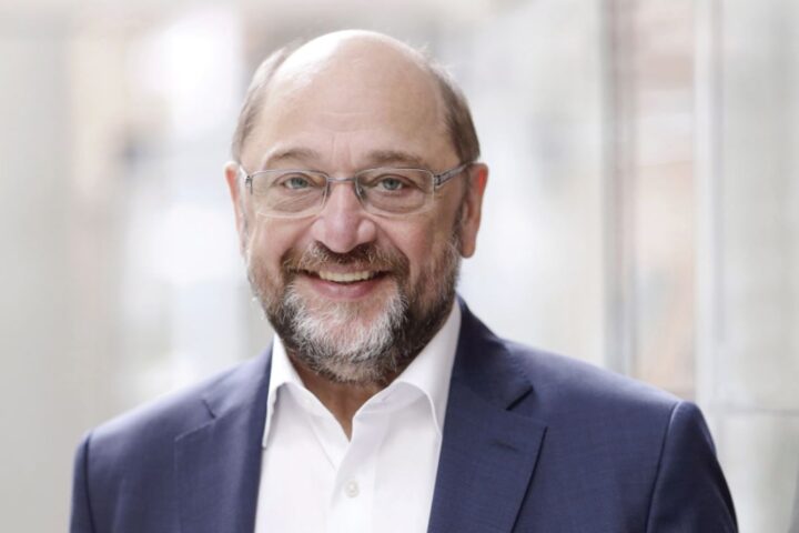 Martin Schulz: «Il governo Trump è autoritario, e ci sono piani per fermare le elezioni»