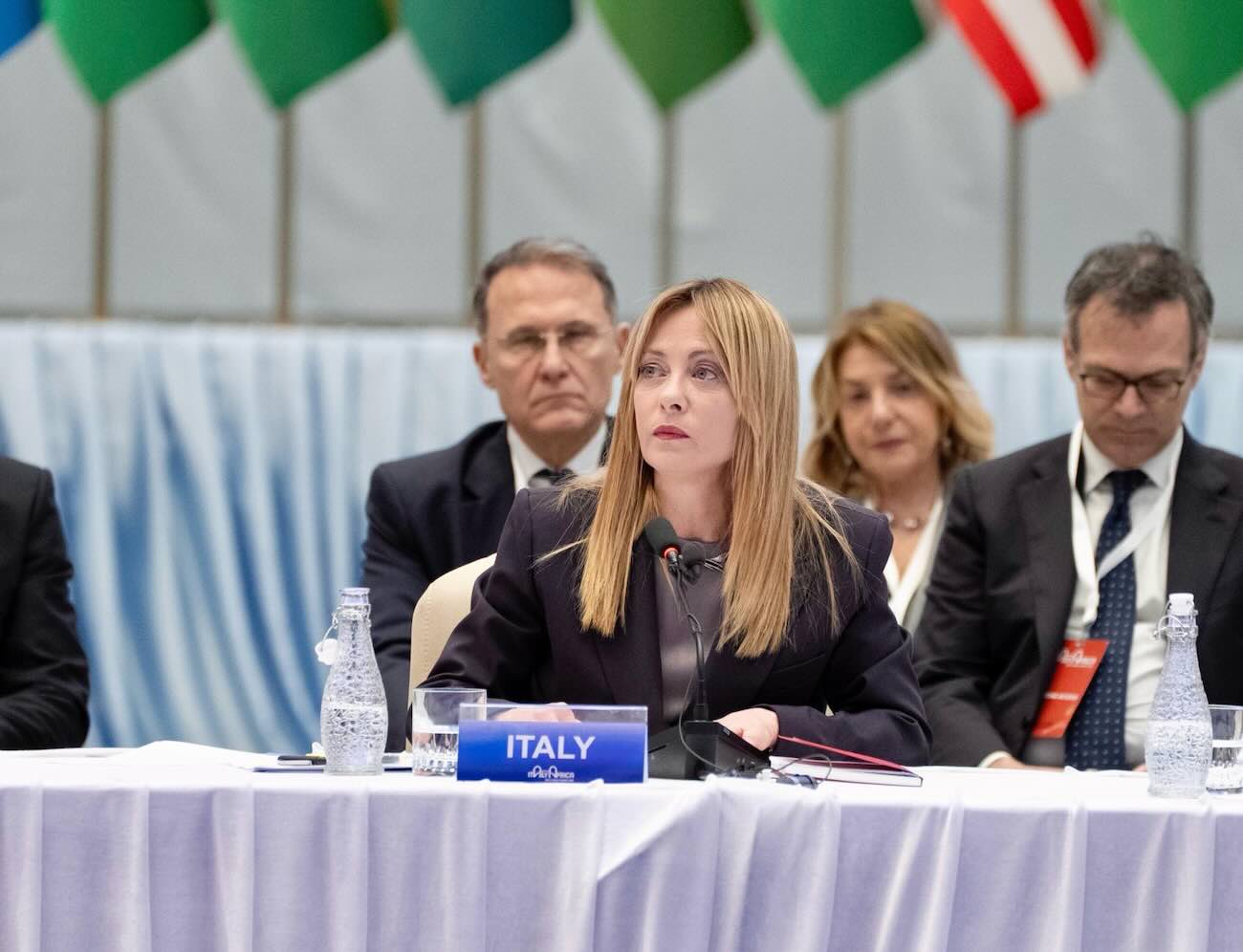 Meloni accetta l'invito di Trump al Board of peace per Gaza, l'Italia parteciperà come osservatore