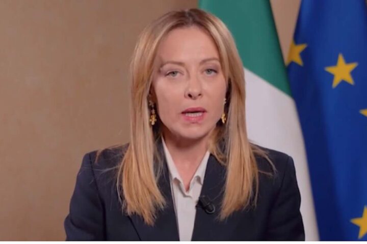 Meloni accusa i giudici di ostacolare l'espulsione di un algerino con 23 condanne