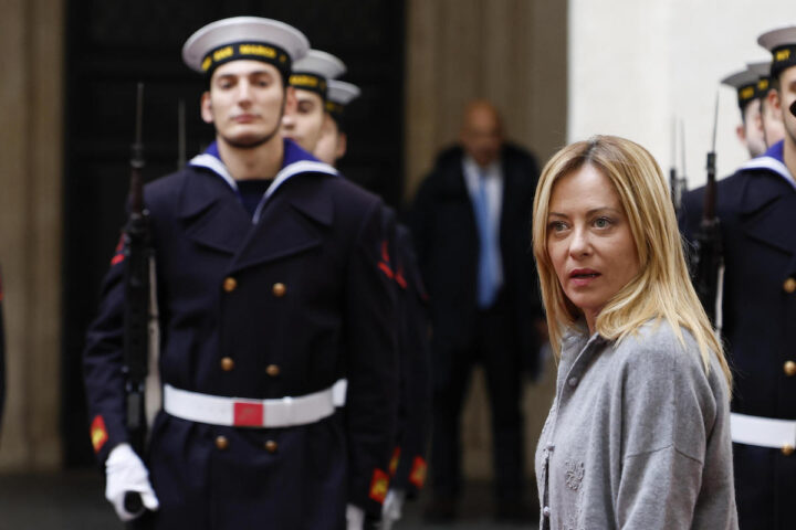 Meloni: chi protesta contro le Olimpiadi è nemico dell'Italia, solidarietà alle forze dell'ordine