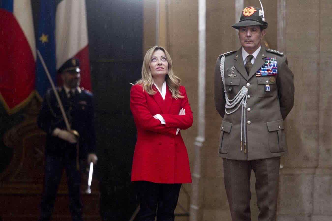 Meloni esprime "profonda rabbia" per l'arresto del poliziotto Cinturrino dopo l'omicidio di Rogoredo