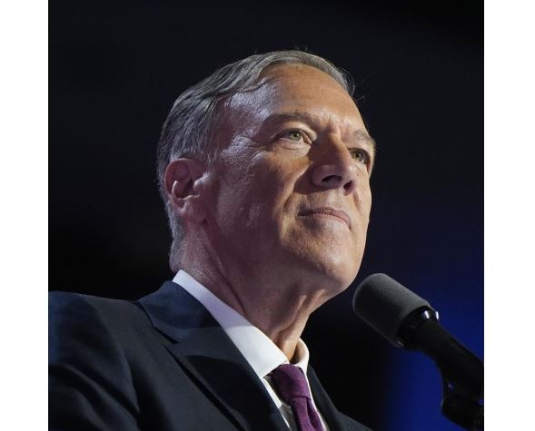 Mike Pompeo presenta il suo libro "Mai un passo indietro" a Milano, domani 9 febbraio