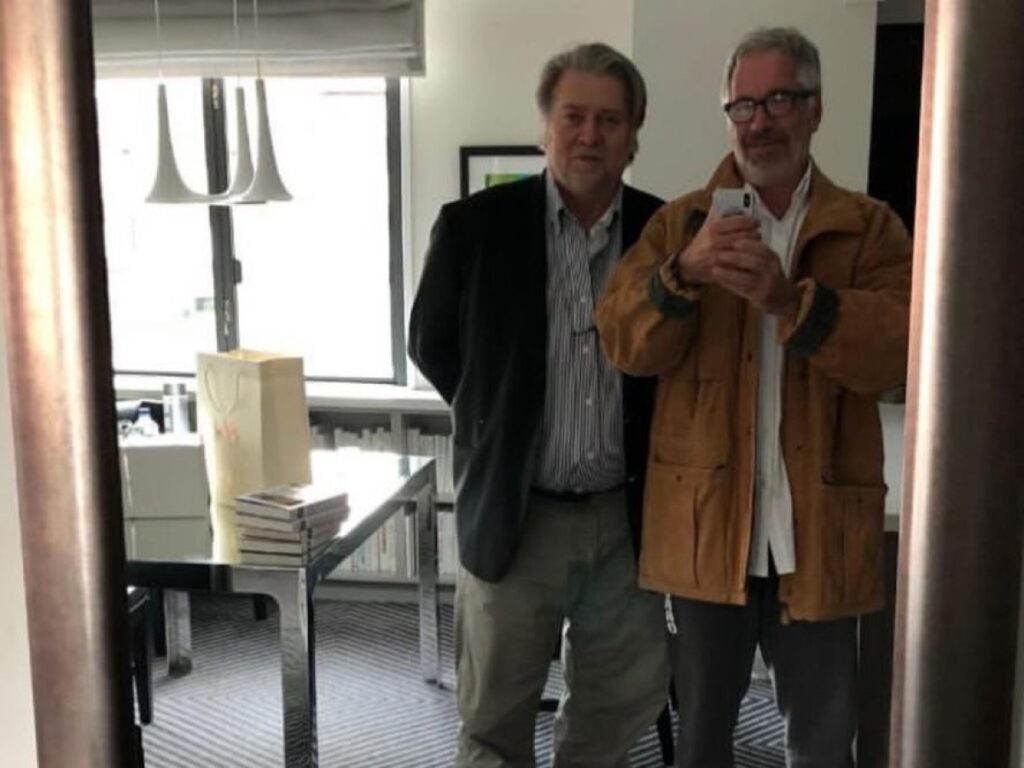 Musk accusa Bannon di legami con Epstein: «Una persona malvagia»