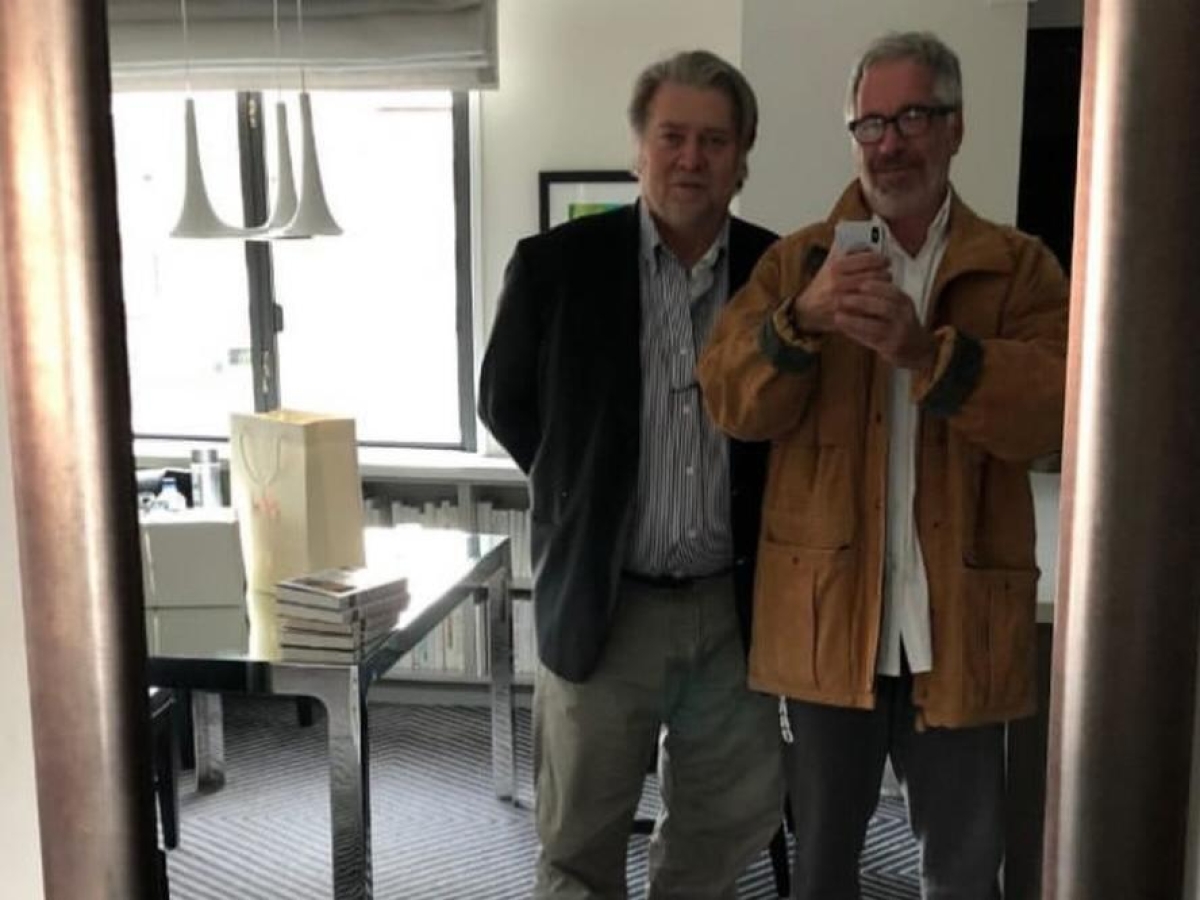 Musk accusa Bannon di legami con Epstein: «Una persona malvagia»