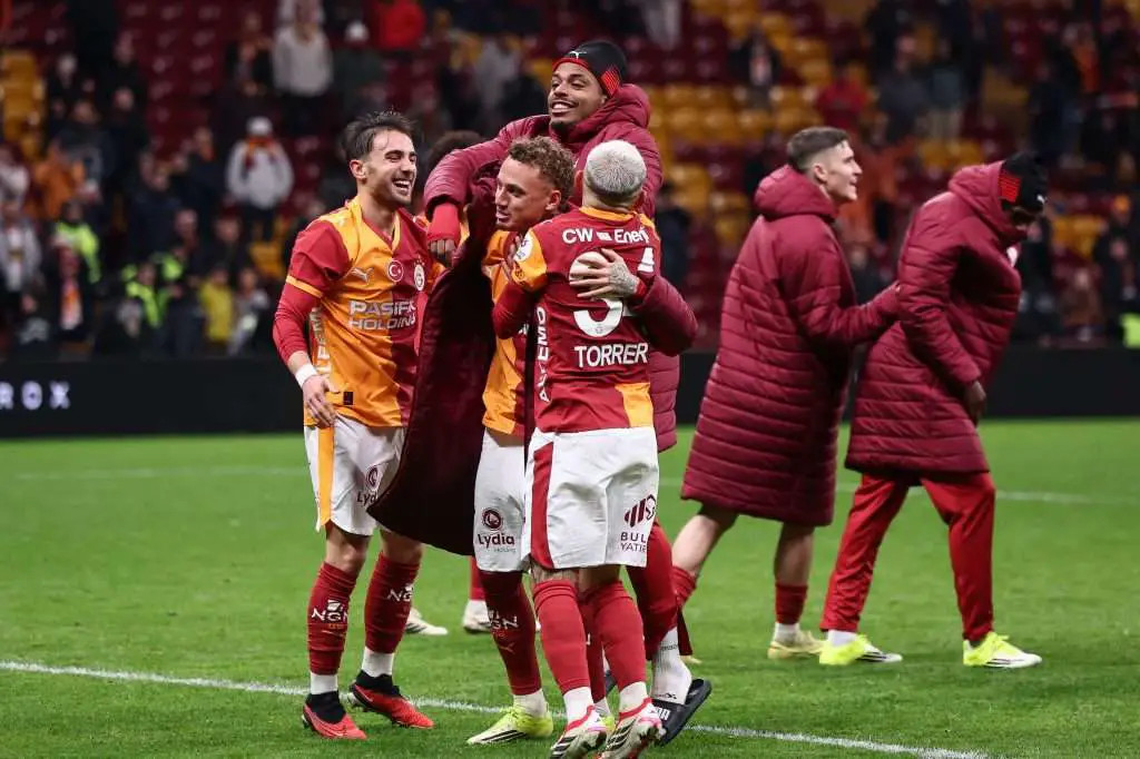 Noa Lang parla della sua partenza dal Napoli: "Non avevo feeling con Conte"