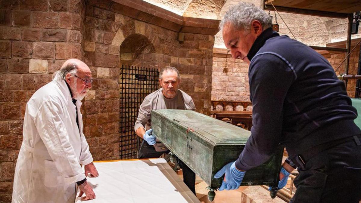 Ostensione delle spoglie di San Francesco ad Assisi, già 400mila prenotazioni per l'evento storico