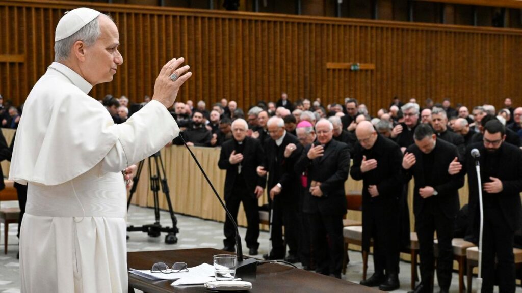 Papa Leone XIV ai sacerdoti di Roma: no a omelie scritte con intelligenza artificiale