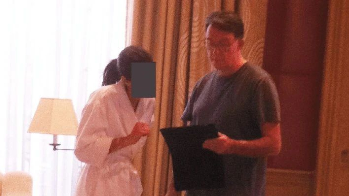 Peter Mandelson si dimette da lord dopo il caso Epstein e le rivelazioni sui suoi legami con il finanziere