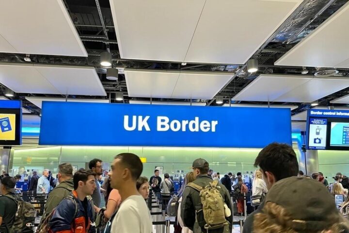 Regno Unito: dal 25 febbraio diventa obbligatorio il permesso di viaggio elettronico Eta per i turisti