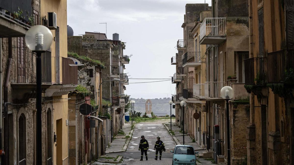 Riapertura delle scuole a Niscemi: il ruolo cruciale degli psicologi nella gestione del trauma