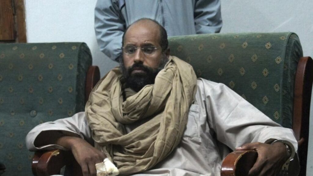 Saif al Islam Gheddafi ucciso da quattro sicari nel giardino della sua villa in Libia