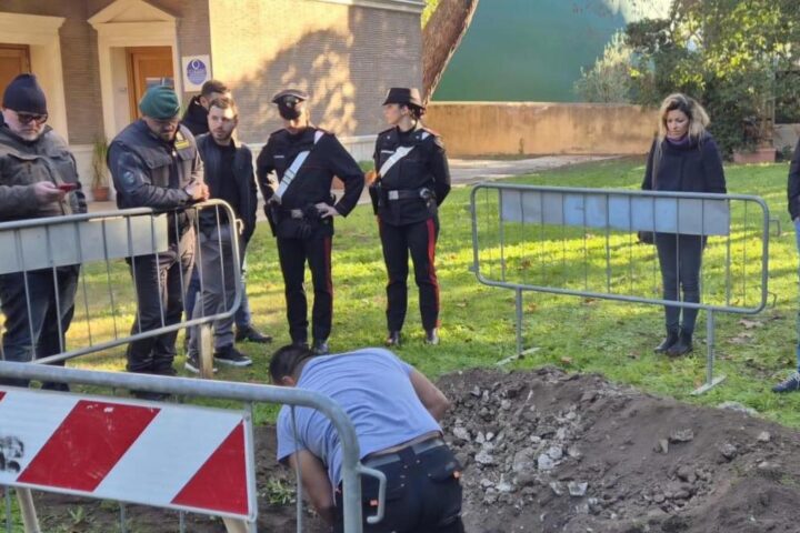 Scavi alla Casa del Jazz: riemerge scala sotterranea, collegamenti con il giudice Adinolfi e Emanuela Orlandi