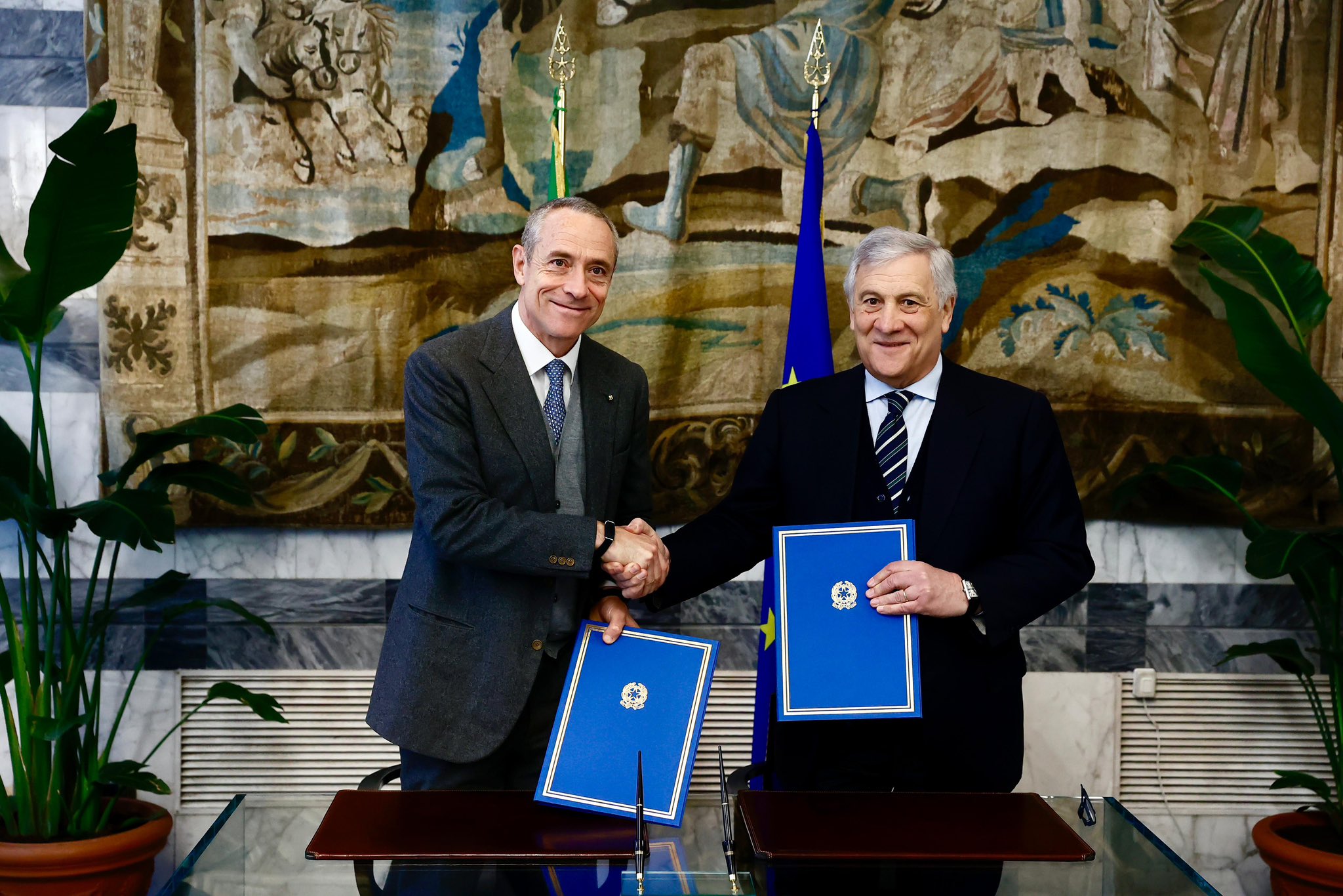 Tajani e Del Fante firmano protocollo d’intesa per supportare l'export italiano