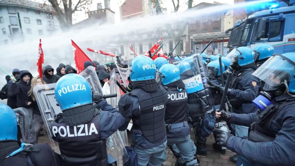 Tajani: il decreto sicurezza risponde alle esigenze dei cittadini, manifestare non implica violenza