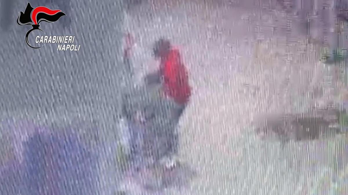 Tentato rapimento di un bambino in supermercato a Caivano: arrestato un uomo ubriaco