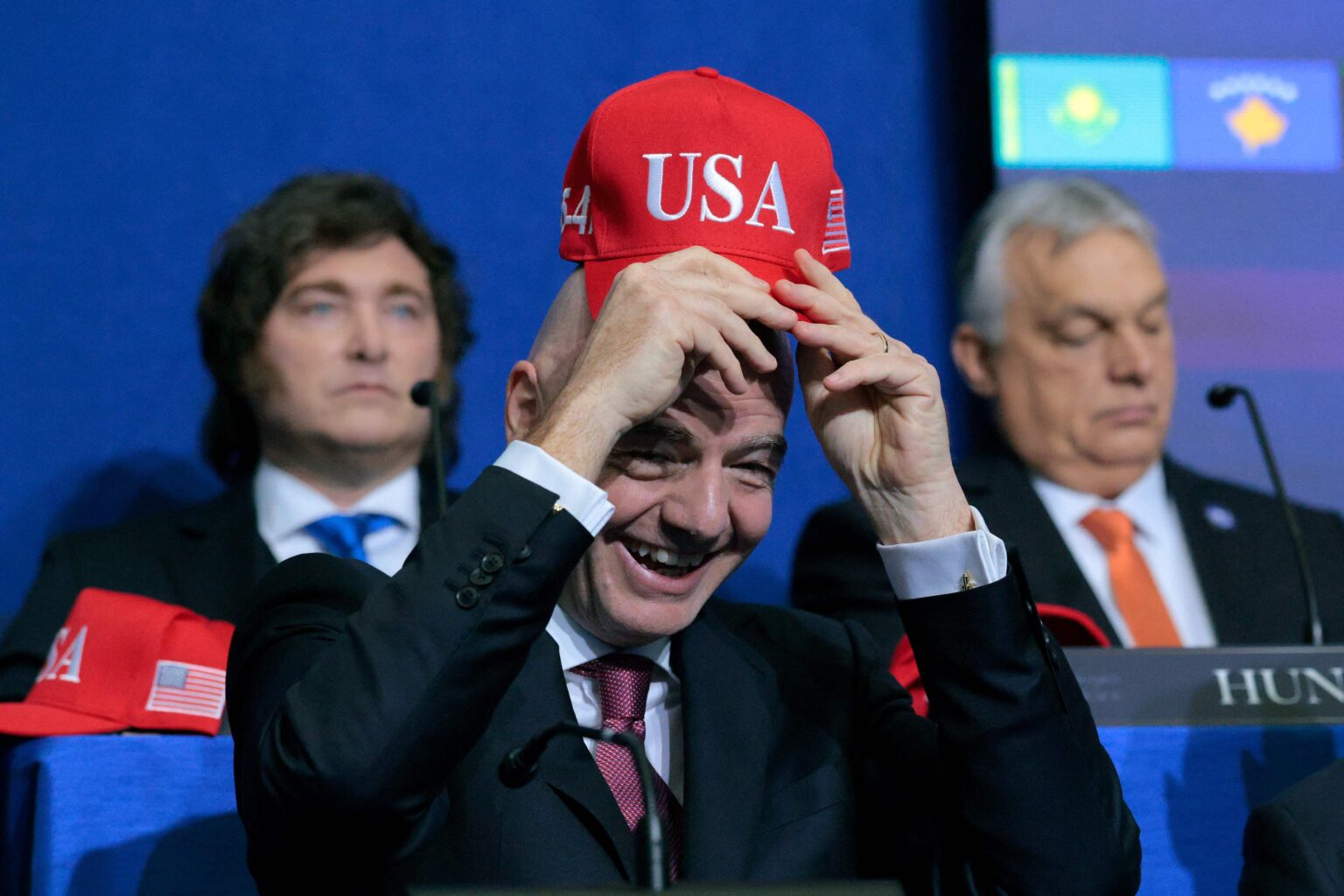 Trump al Board of Peace: inaugurazione tra musica, cappellini e leader ...