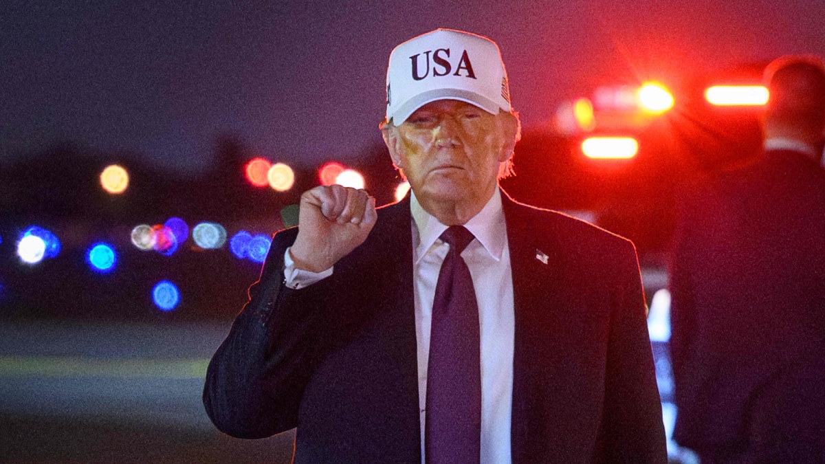 Trump annuncia attacco per cambiare regime in Iran: «Voglio la libertà del popolo»