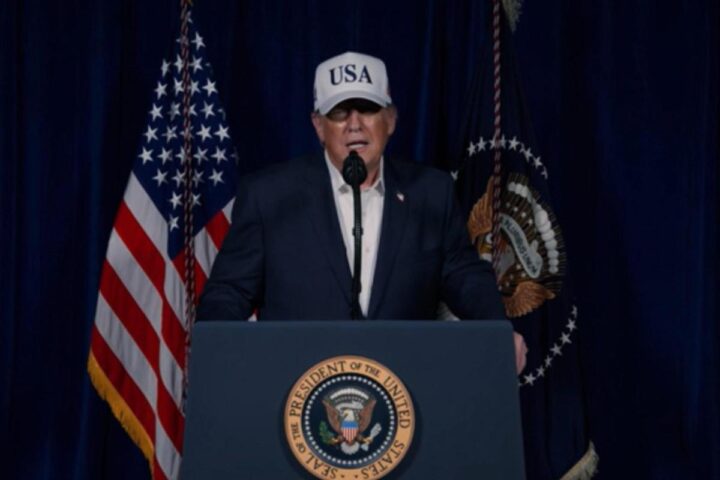 Trump annuncia l'attacco contro l'Iran e invita gli iraniani a riprendere il controllo del loro governo