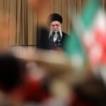 Trump annuncia l'uccisione di Ali Khamenei durante l'inizio del conflitto contro l'Iran