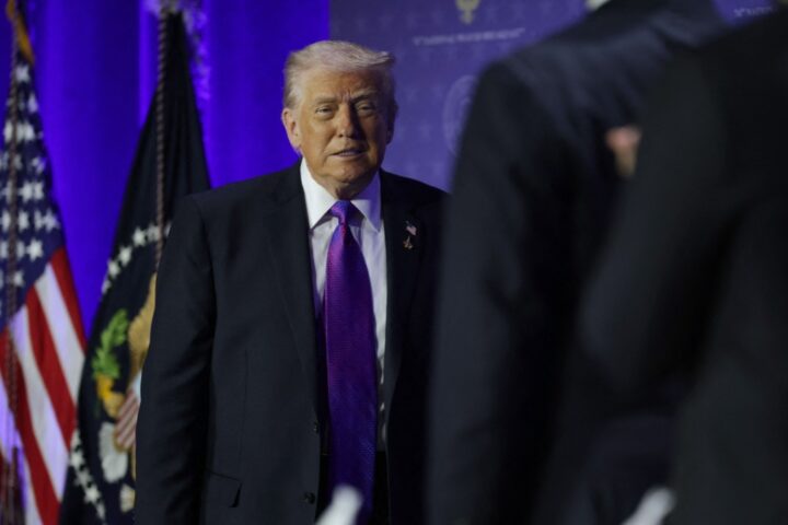 Trump e Vance divisi sul futuro delle indagini Epstein e la testimonianza dell'ex principe Andrea