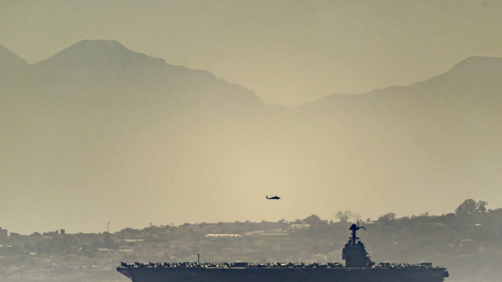 Trump valuta un attacco militare limitato all'Iran per forzare un accordo nucleare