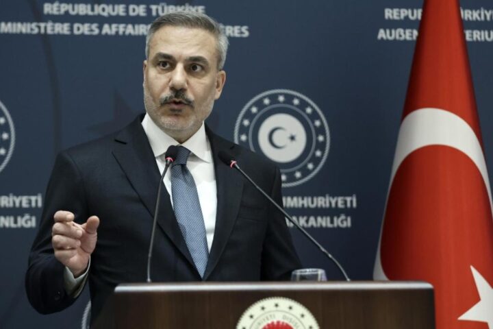 Usa pronte ad agire contro l'Iran se non ci sarà accordo sul nucleare, avverte Hegseth