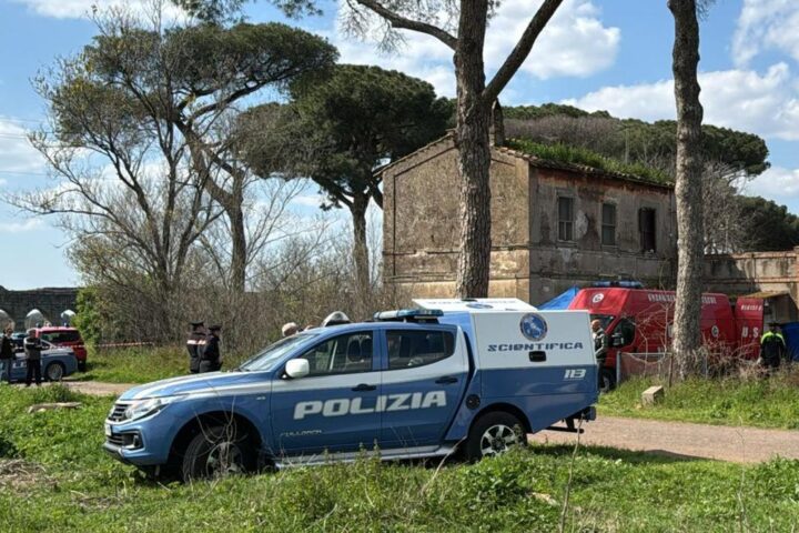 Aggressione a troupe Rai a Roma durante riprese su anarchici dopo morte di attivisti