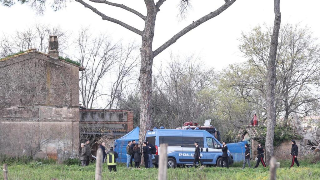 Anarchici morti a Roma, aggredita troupe Rai durante servizio su movimento antagonista