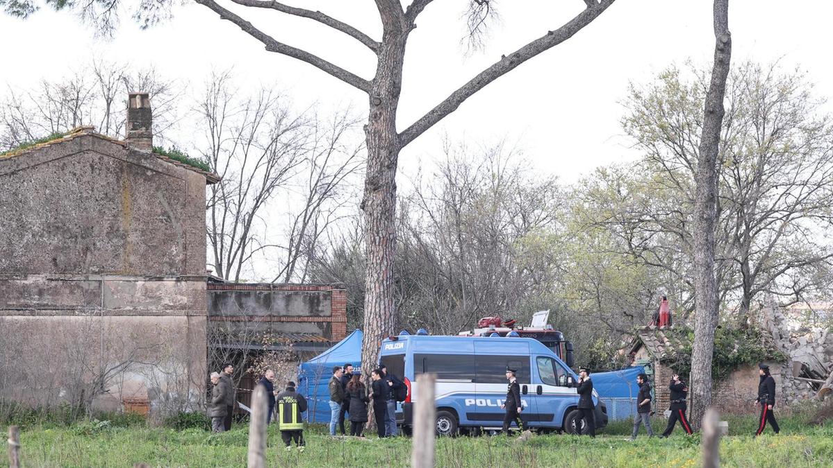 Anarchici morti a Roma, aggredita troupe Rai durante servizio su movimento antagonista