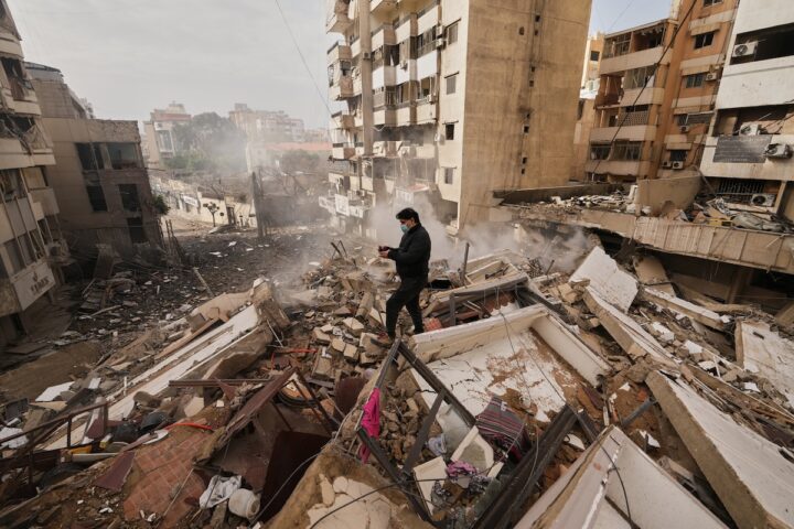Attacchi statunitensi a Kharg e a Baghdad; rinforzi israele in Libano e tensioni con Hezbollah