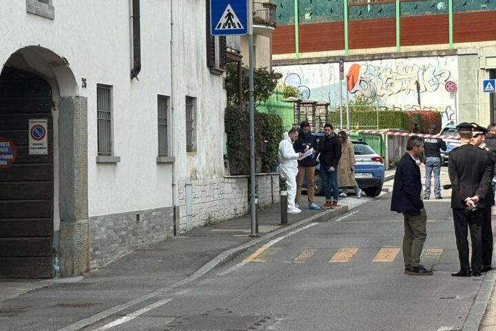 Bergamo, donna uccisa dal marito in via Pescaria vicino allo stadio