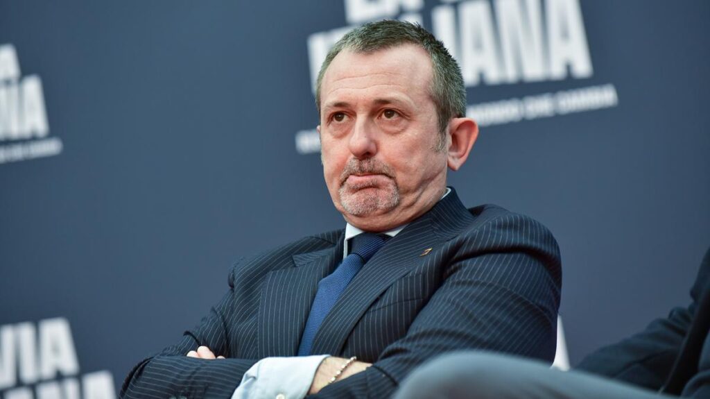 Caso Delmastro: dimissioni da Giustizia e reazioni politiche tra le opposizioni e la maggioranza