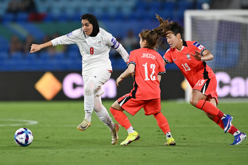 Cinque calciatrici iraniane ottengono asilo in Australia dopo la fuga durante la Coppa d'Asia