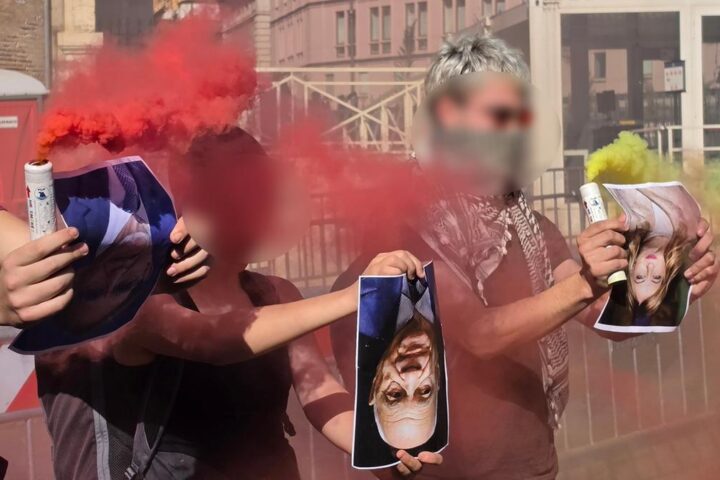 Corteo No Kings a Roma contro le guerre e il governo Meloni, oltre 300 mila partecipanti