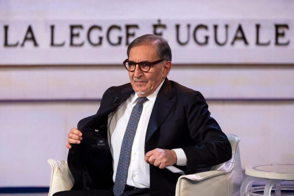 Daniela Santanché resiste alla richiesta di dimissioni di Giorgia Meloni, La Russa avverte sulla mozione di sfiducia