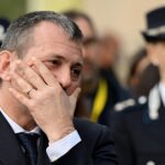 Delmastro considera le dimissioni dopo il caso legato al clan Senese