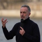 Elezioni municipali a Parigi: il Partito Socialista sfida l'avanzata della destra dopo 25 anni di governo