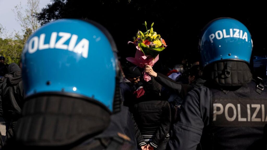 Fermo preventivo per 91 anarchici durante tentativo di commemorazione al Parco degli Acquedotti a Roma