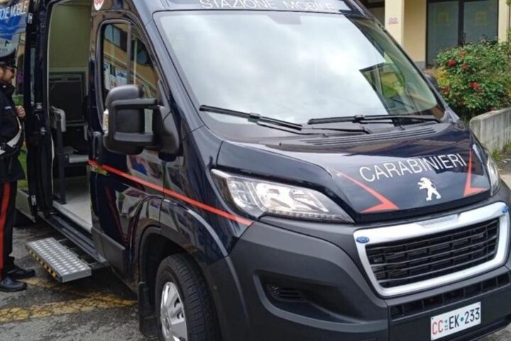 Fidanzata 21enne arrestata a Parma, accusata di omicidio per la morte di Gaston Ogando