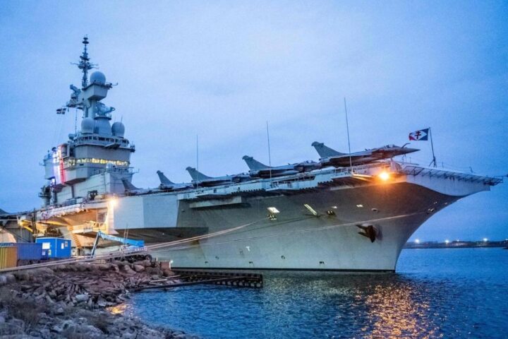 Francia e Gran Bretagna divise sull'invio di navi a protezione di Hormuz