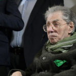 Funerali di Umberto Bossi a Pontida: cerimonia sobria con presenza dei leader politici