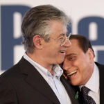 Funerali di Umberto Bossi a Pontida, la famiglia rifiuta la proposta di Stato