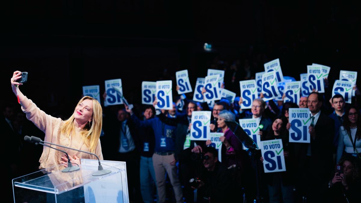 Giorgia Meloni a Milano: “Nessuno vuole liberarsi dei giudici” nella difesa della riforma della giustizia