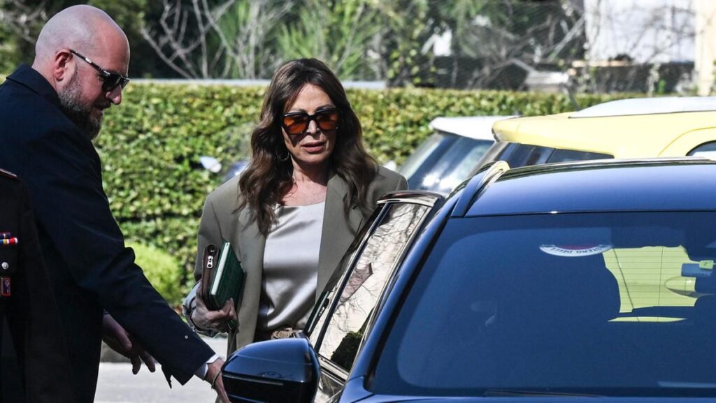 Giorgia Meloni in crisi: la posizione di Daniela Santanché è a rischio dopo il referendum